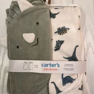 Carter’s Dinosaur Bath Towel Set (2-Piece) | Hooded Towel + Bath Towel | NWT